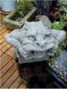 gnom steinfigur wasserspeiend
gartenteich