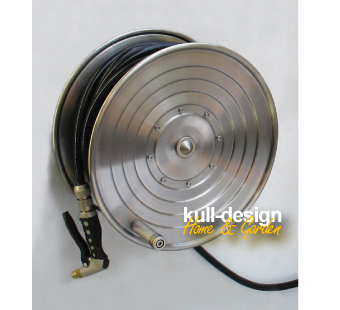 Hose winder for wall mounting