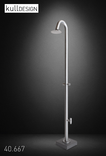 Garden shower with cold and hot water connection